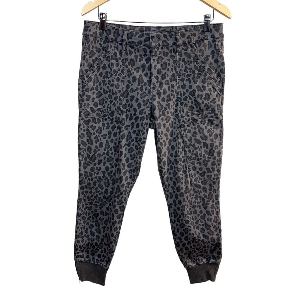 Level 99 Jogger Pants 30 Gray Leopard Print Stretch Pockets Ankle Zip